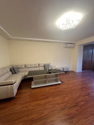 Newly renovated 2 bedrooms flat of 80 m2 in central Tashkent