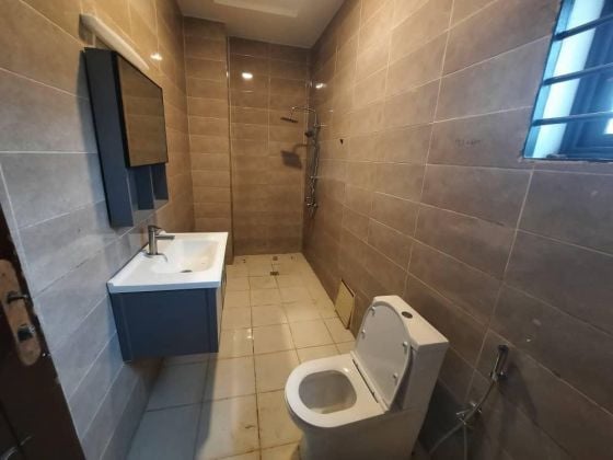 Location ou vente d'une grande villa moderne à la Riviera 