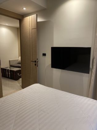 Condo for rent,T he Riviera Ocean Drive, walk to the beach 5 minutes