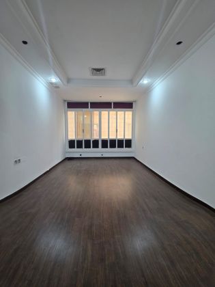 Apartment for rent in Al Shaab Al Bahri