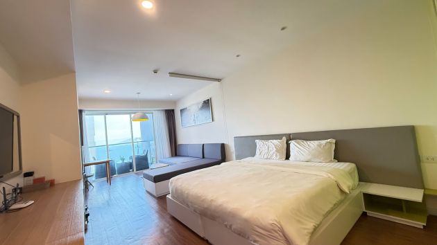 Cozy studio apartment with direct sea view Nha Trang for rent