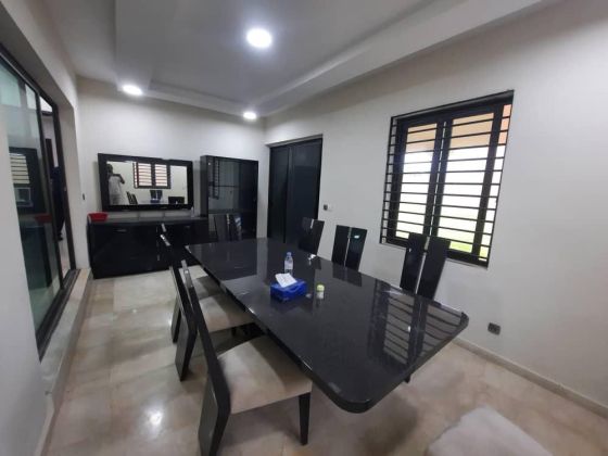 Vente d une grande villa à la Riviera M'Badon 