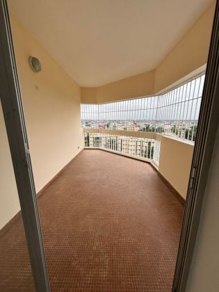 À Vendre  Appartement 4 pièces Immeuble Tour Nil, Riviera ...