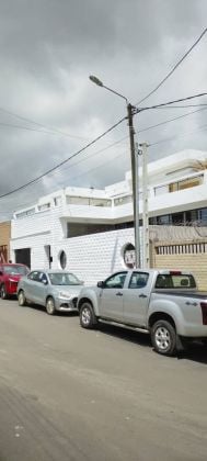 A louer, un duplex de 10 pièces, aux perles, dans les environs de ...