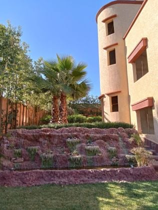 Villa en una naturaleza tranquila y elegante