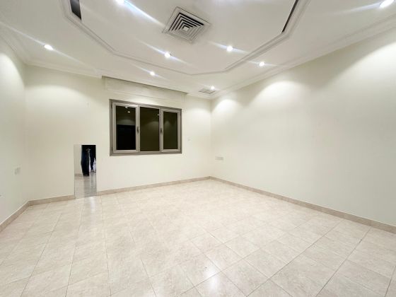 Four Master bedroom floor rent in Mangaf