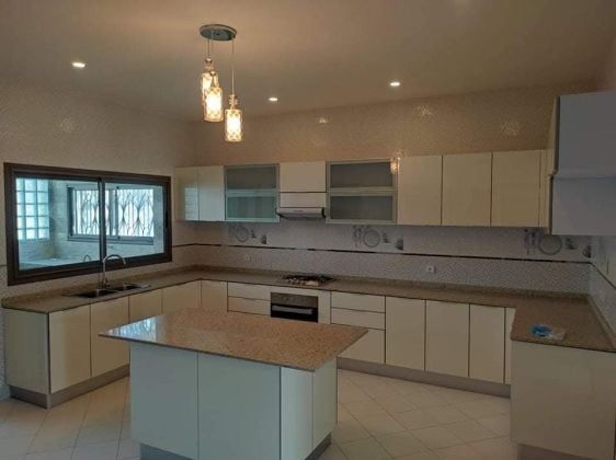 IVANDRY LARGE MODERN 5-ROOM APARTMENT IN A RESIDENCE WITH ACTIVITIES AND ...