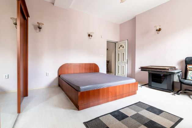 Spacious apartment + 35.7% yard ownership in central Sofia