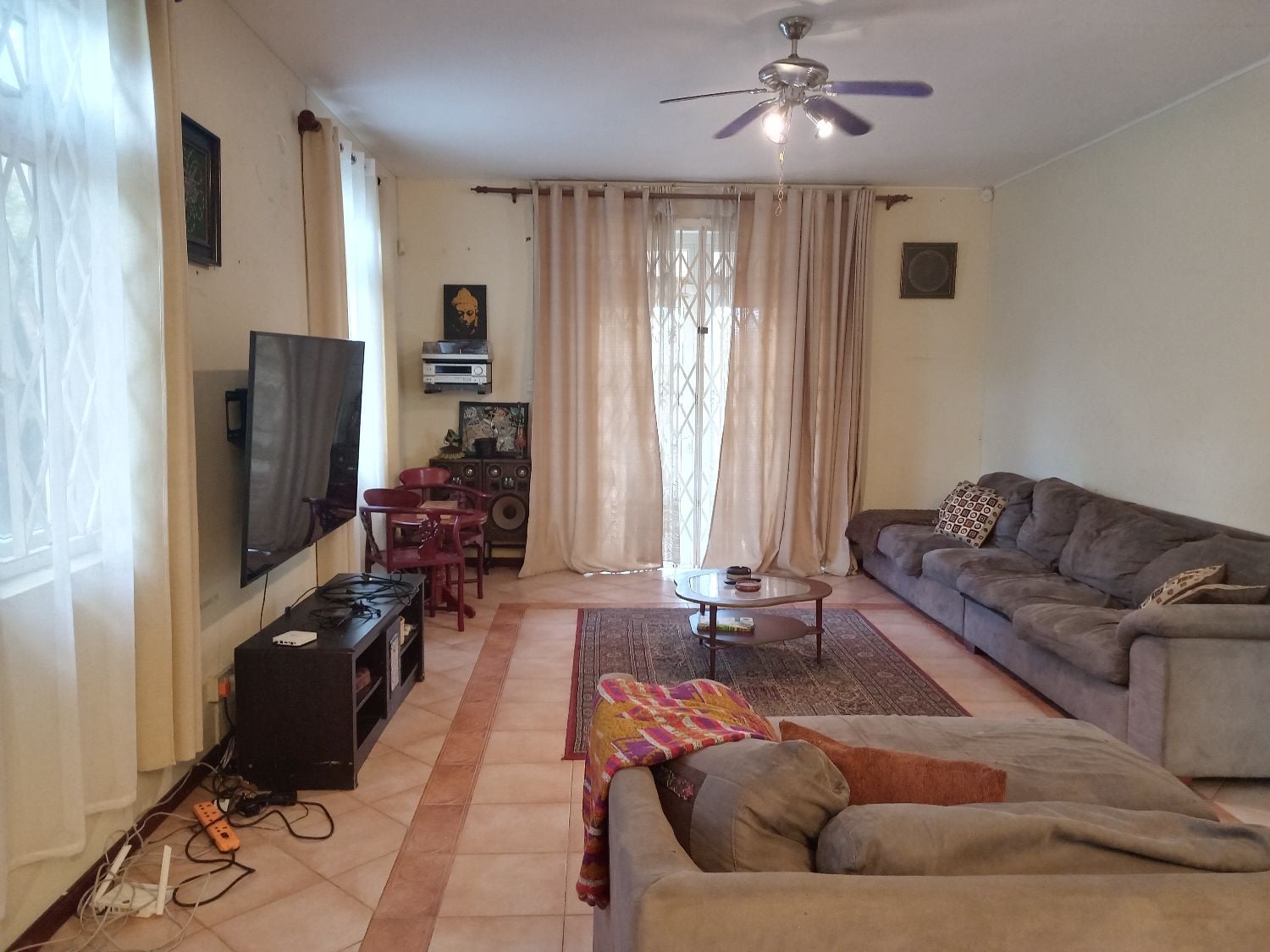 Great villa for sale at Balaclava