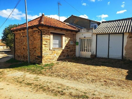 CHARMING STONE HOUSE ON THE CAMINO DE SANTIAGO – PERFECT RETIREMENT ...