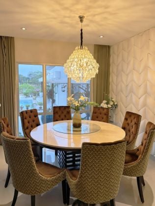 Beautiful Lakefront House -FOR SALE- Km 8, Samborondón Road. 6 ...