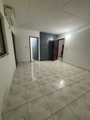 Location appartement de 2 pièces sise à anono ...