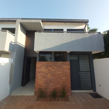 À VENDRE : DUPLEX SPACIEUX À LUQUE