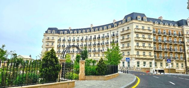 White City "Knight'sbridge Residence"