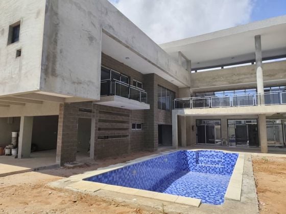 A VENDRE À la CITÉ OUA