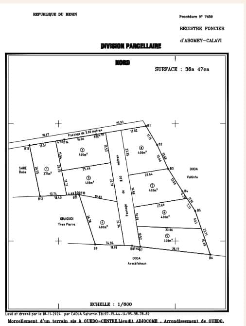8 Parcelles avec TF à vendre à Calavi-Ouèdo von du Commissariat de Police. 