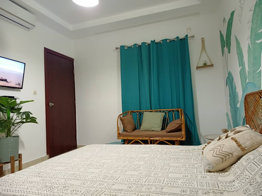 STUDIO MEUBLE EN LOCATION - COCODY RIVIERA TRIANGLE