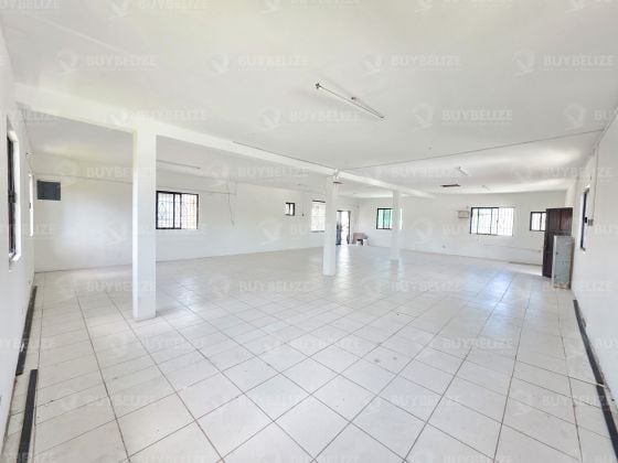 Espaces commerciaux de premier choix à louer au centre-ville de ...