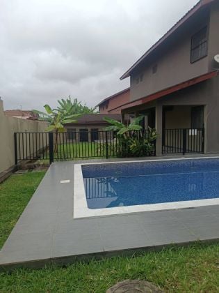 Location d'une villa à ATTOBAN ABRI 2000 6 pièces ...