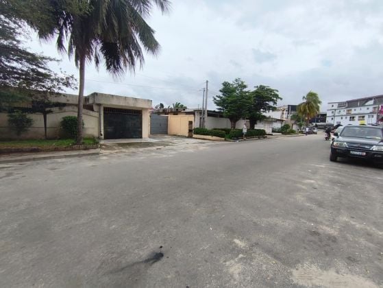 LOCATION VILLA 4 pièces avec deux indépendants USAGE : ...