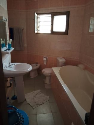 Furnished villa with 4 bedrooms and living room in Fidjrosse 