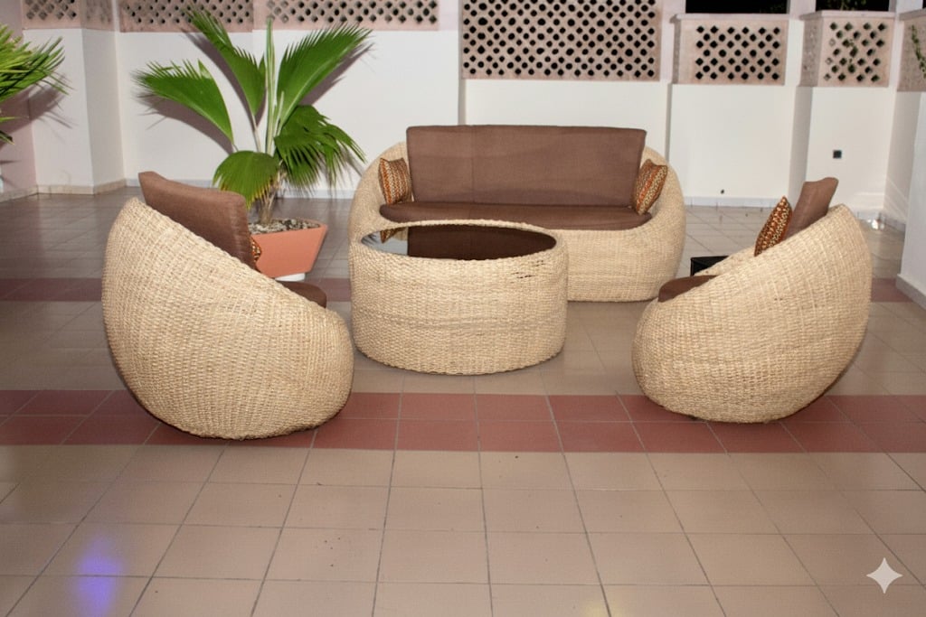 4-bedroom villa with living room in Fidjrosse 