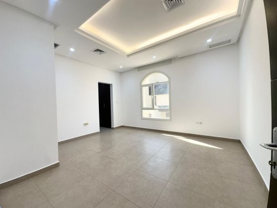 Four-Bedroom Floor for Rent in Al-Siddeeq