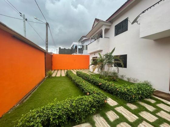 LOCATION COCODY RIVIERA 4 - CITE SYNACASSCI 2 Duplex de 05 pièces ...