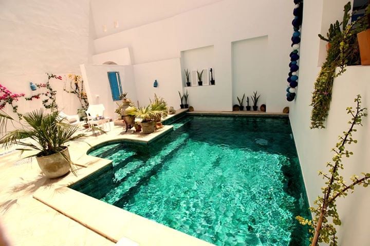 Renovated Arab house for sale, 380 m2 with swimming pool