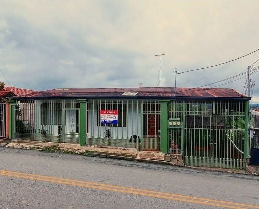 Hermosa casa en venta en el centro de Pérez Zeledón