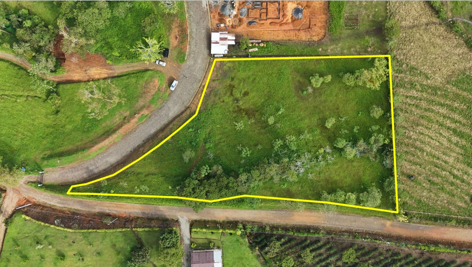 BEAUTIFUL LOT FOR SALE IN THE HEART OF RISE COSTA RICA (1.42 acres)