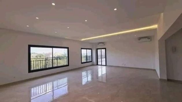 Magnifique appartement de 4 chambres à Cocody danga en location