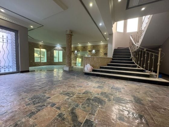 À louer, une villa à Salwa, parcelle 11,