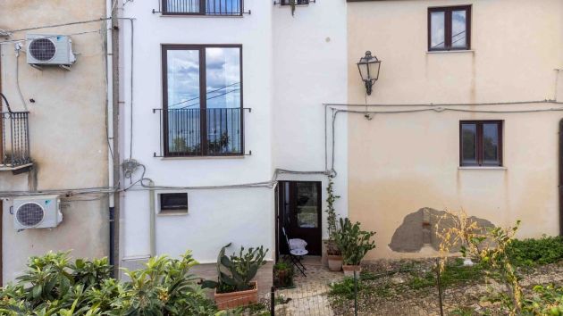 Sea-view villa in Cefalù – 5 min from the beach