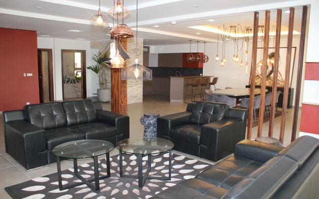 AMBATOBE - LARGE, MODERN, FURNISHED 4-BEDROOM APARTMENT WITH LARGE ...