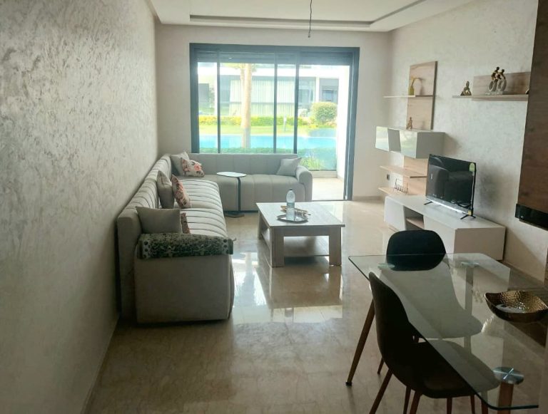 À Louer longue durée: Luxueux Appartement Haut Standing Meublé avec Vue sur Mer à Dar Bouazza