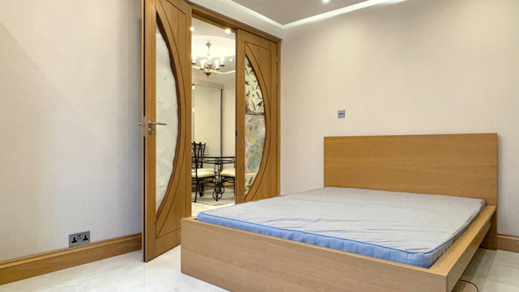 Bright & Spacious 2 Bed Flat in Prime St John's Wood – Available to rent