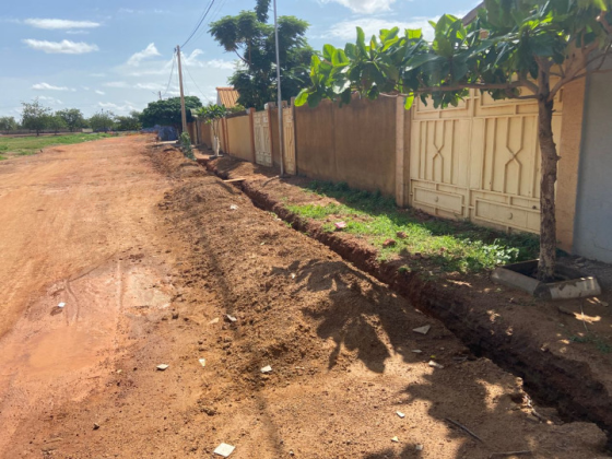 UNE VILLA DE TYPE F3 BÂTIE SUR UNE PARCELLE D'UNE SUPERFICIE DE 240 ...