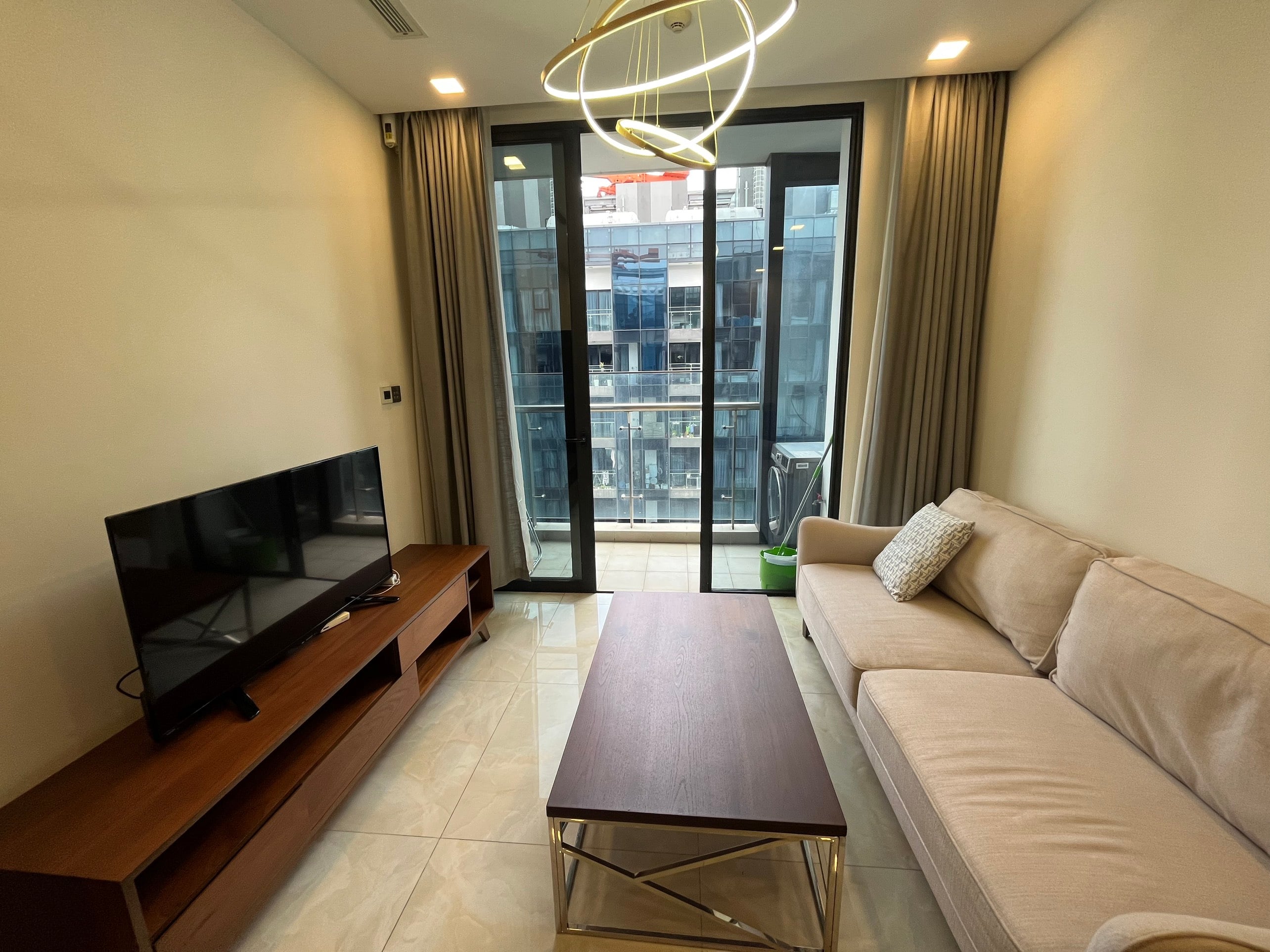 Vinhomes Golden river 1BR for rent in Saigon centre