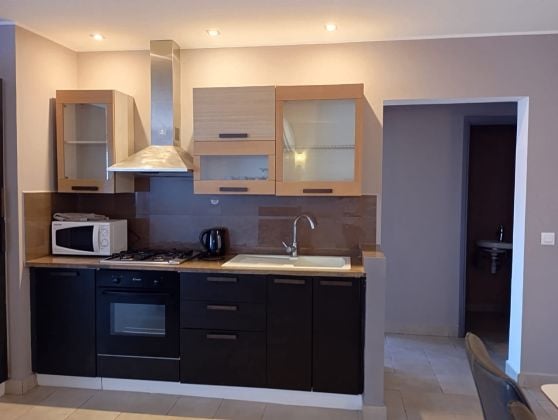 Rent a furnished apartment 