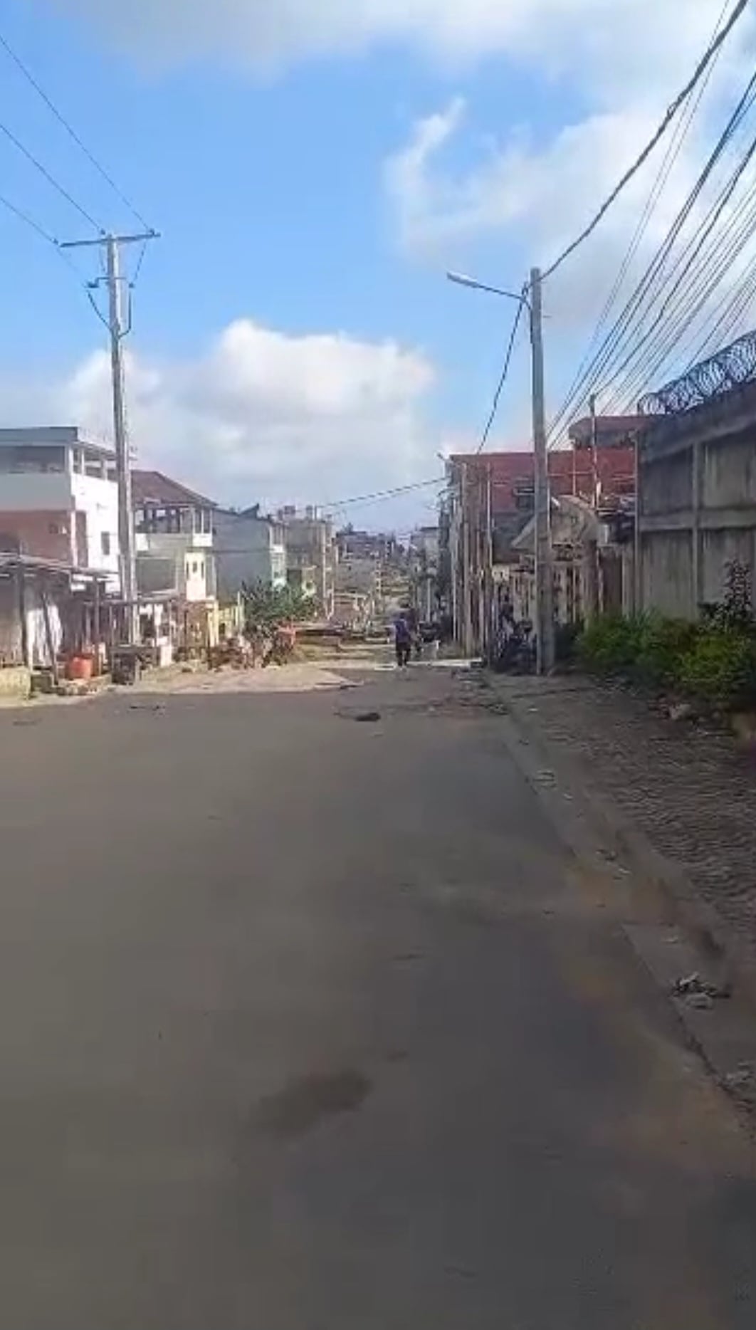 Terreno in vendita, 387m2, a Cocody Riviera Faya, strada Abbata, incrocio Drogba