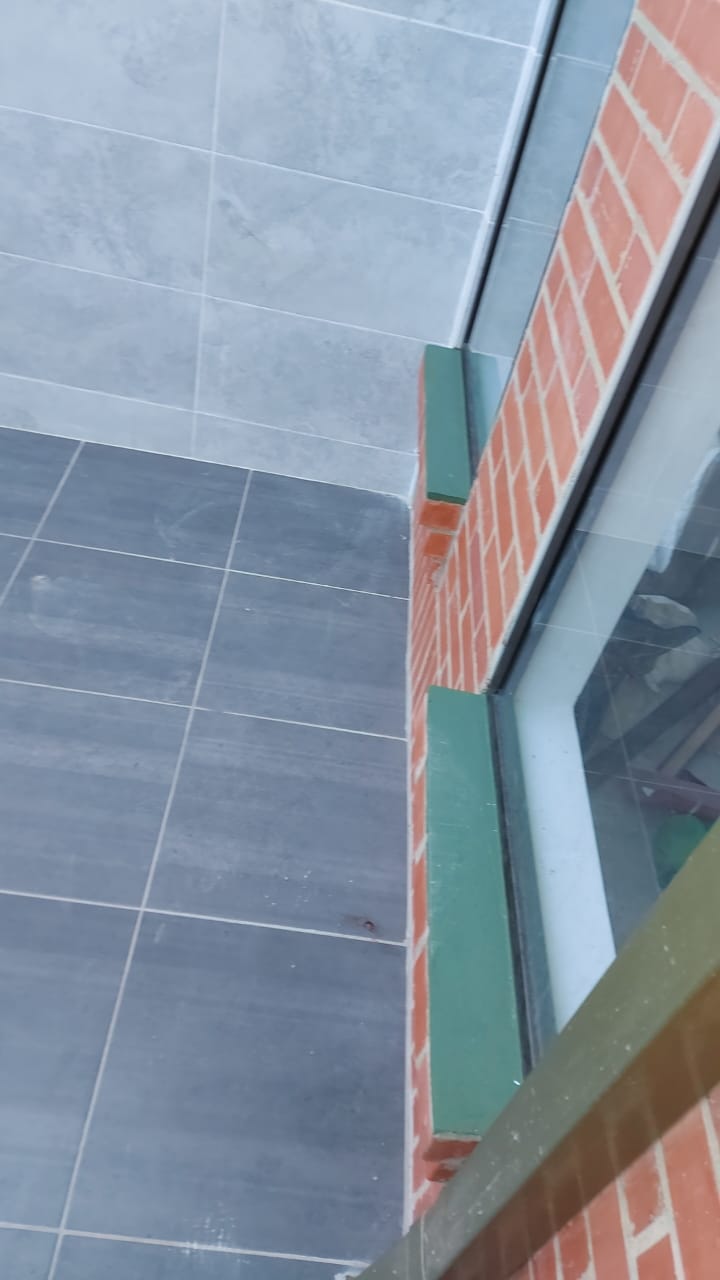 Remodeled House for Sale – Río Frío, Chía (4 blocks from the main square)