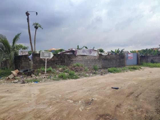 TERRAIN DE 1400 M² EN LOCATION - COCODY ANGRE DJOROGOBITE