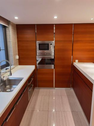 Quiet apt with 2 bedrooms 2 bathroom plus big open kitchen