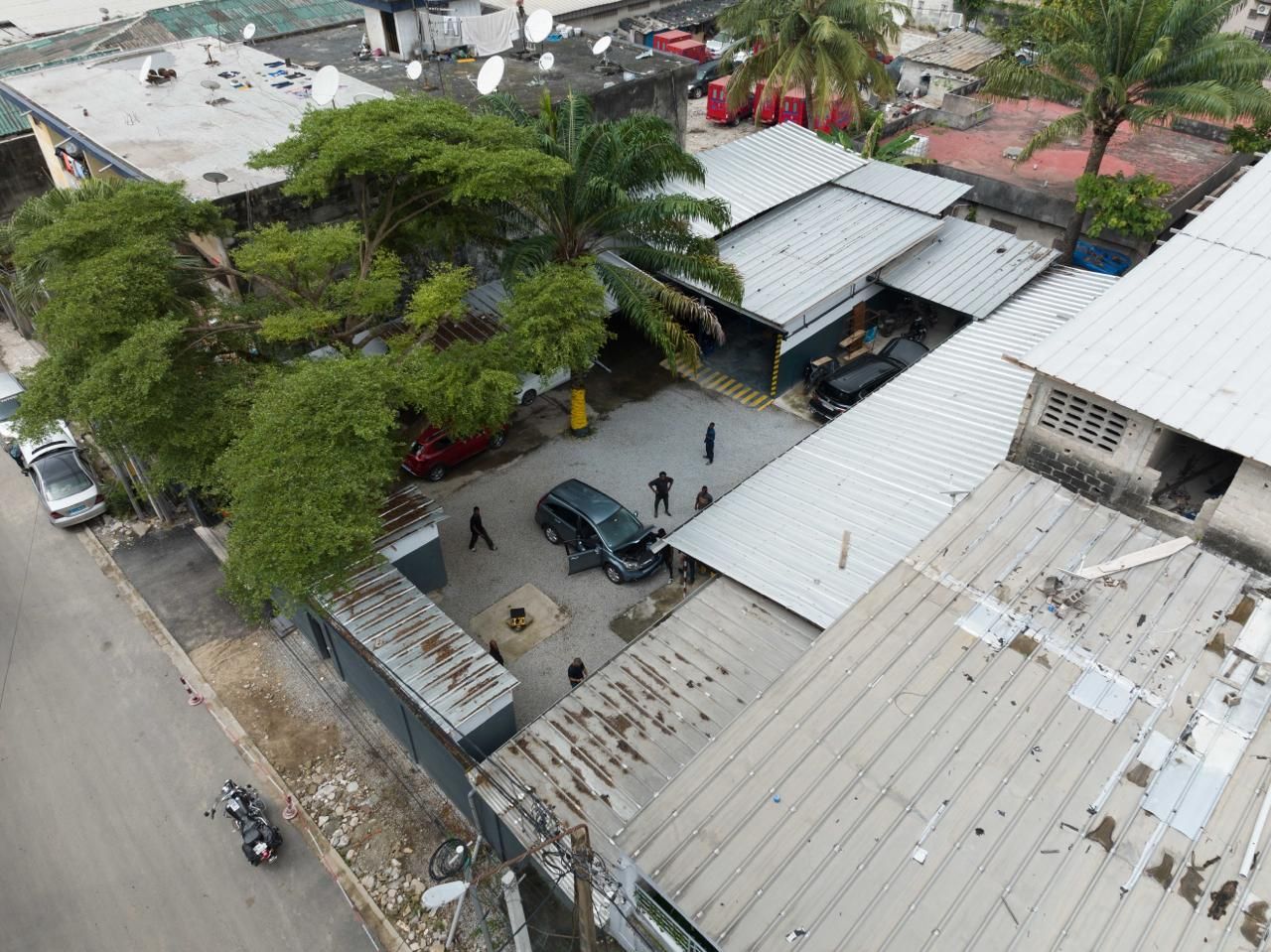 Zone4 dans une second rue propre de canal vente terrain 600m2