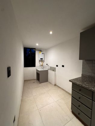 Spacious apartment for sale in Bogota, unbeatable location, close to ...