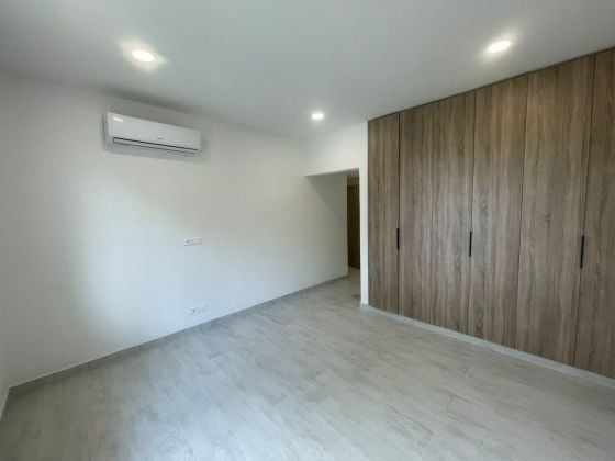 Affitto di un magnifico appartamento di 4 locali in un edificio di 2 piani ...