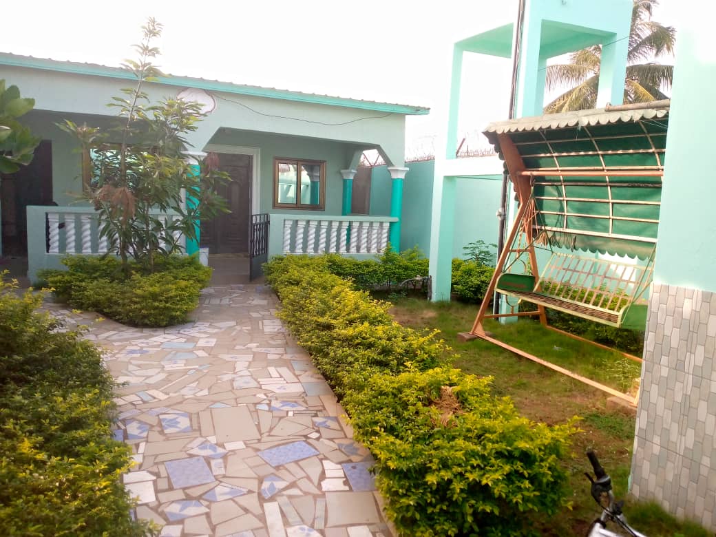 *FOR SALE – Habitable Villa in Zanguera Sanyram&#2013265929;