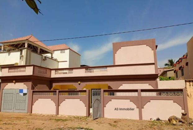 Villa à louer à l'aci 2000