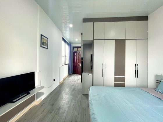 Bright studio apartment with balcony in Lac Long Quan street, Tay Ho ...